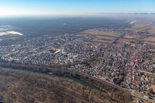 Vue aérienne de Lingenfeld dans le département Rhénanie-Palatinat, Allemagne