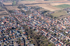 Vue oblique de Lingenfeld dans le département Rhénanie-Palatinat, Allemagne