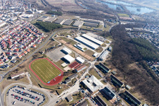 Vue aérienne de Le complexe de casernes du Palatinat du Sud de la Bundeswehr dans le quartier de Sondernheim à Germersheim dans le département Rhénanie-Palatinat, Allemagne
