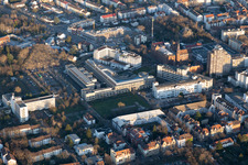 Vue aérienne de Institut Max Rubner, Brasserie Höpfner Burghof à le quartier Oststadt in Karlsruhe dans le département Bade-Wurtemberg, Allemagne
