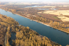 Vue aérienne de Neupotz dans le département Rhénanie-Palatinat, Allemagne