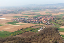 Vue aérienne de Steinweiler dans le département Rhénanie-Palatinat, Allemagne