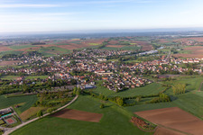 Image drone de Soultz-sous-Forêts dans le département Bas Rhin, France
