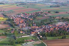 Image drone de Hunspach dans le département Bas Rhin, France