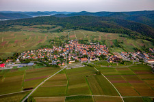 Quartier Schweigen in Schweigen-Rechtenbach dans le département Rhénanie-Palatinat, Allemagne d'un drone