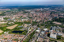 Speyer dans le département Rhénanie-Palatinat, Allemagne depuis l'avion