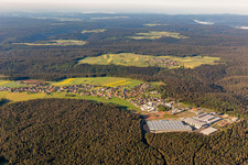 Vue aérienne de Simmersfeld dans le département Bade-Wurtemberg, Allemagne