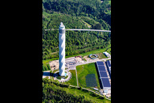Tour d'essai Thyssenkrupp pour ascenseurs express à Berner Feld. Le nouveau symbole de la petite ville est actuellement le plus haut bâtiment. à Rottweil dans le département Bade-Wurtemberg, Allemagne vue d'en haut