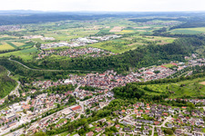 Sulz am Neckar dans le département Bade-Wurtemberg, Allemagne depuis l'avion
