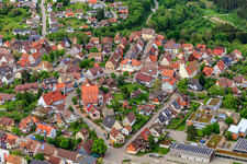 Vue aérienne de Place Wagner à Dornhan dans le département Bade-Wurtemberg, Allemagne