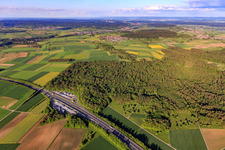Vue aérienne de Parking A81 Geyern/Ziegler Ouest à le quartier Hailfingen in Rottenburg am Neckar dans le département Bade-Wurtemberg, Allemagne
