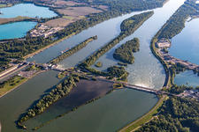 Vue aérienne de Écluse du Rhin à Gambsheim-Freistett à le quartier Freistett in Rheinau dans le département Bade-Wurtemberg, Allemagne