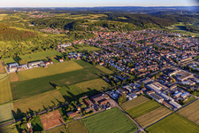 Vue aérienne de Vue de la ville depuis le nord-ouest à Weingarten dans le département Bade-Wurtemberg, Allemagne