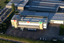 Vue aérienne de Locaux de l'usine Bernhard Zabler GmbH & Co. KG à Bruchsal dans le département Bade-Wurtemberg, Allemagne