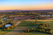 Vue aérienne de Leimersheim dans le département Rhénanie-Palatinat, Allemagne