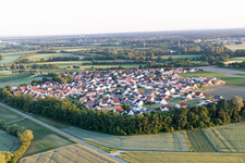 Quartier Hardtwald in Neupotz dans le département Rhénanie-Palatinat, Allemagne hors des airs