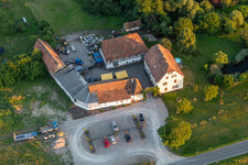 Le vieux moulin de Gehrlein à Hatzenbühl dans le département Rhénanie-Palatinat, Allemagne hors des airs