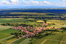 Vue aérienne de Du nord-est à Niederotterbach dans le département Rhénanie-Palatinat, Allemagne