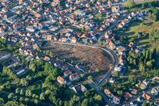 Vue aérienne de Ancien cimetière juif Cimetière Israélite de Haguenau à Haguenau à le quartier Markenhouse in Hagenau dans le département Bas Rhin, France