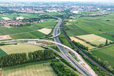 Landau in der Pfalz dans le département Rhénanie-Palatinat, Allemagne du point de vue du drone