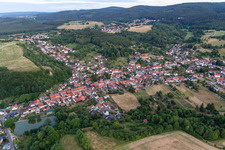 Vue aérienne de Quartier Geraberg in Geratal dans le département Thuringe, Allemagne
