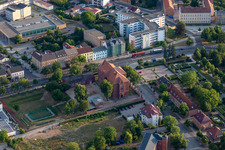 Vue aérienne de Garderie périscolaire « Amitié » à l'école Diesterweg à Prenzlau dans le département Brandebourg, Allemagne