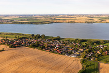 Vue aérienne de Quartier Röpersdorf in Nordwestuckermark dans le département Brandebourg, Allemagne