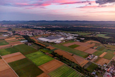 Quartier Offenbach in Offenbach an der Queich dans le département Rhénanie-Palatinat, Allemagne vue d'en haut