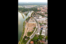 Vue aérienne de Chantier du projet de construction résidentielle de bâtiments résidentiels et commerciaux au bord du Rhin à Spire : Alte Ziegelei / Franz-Kirmeier-Straße à Speyer dans le département Rhénanie-Palatinat, Allemagne