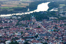 Vue aérienne de Maximilianstrasse à Speyer dans le département Rhénanie-Palatinat, Allemagne