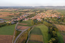 Quartier Geinsheim in Neustadt an der Weinstraße dans le département Rhénanie-Palatinat, Allemagne d'en haut