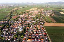 Essingen dans le département Rhénanie-Palatinat, Allemagne vue du ciel