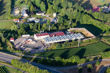 Vue aérienne de Systèmes de refroidissement de la centrale géothermique à Insheim dans le département Rhénanie-Palatinat, Allemagne