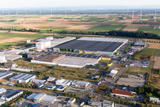 Enregistrement par drone de Quartier Offenbach in Offenbach an der Queich dans le département Rhénanie-Palatinat, Allemagne