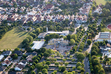 Vue aérienne de Hôtel de ville de VG avant démolition à le quartier Offenbach in Offenbach an der Queich dans le département Rhénanie-Palatinat, Allemagne