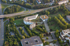 Vue aérienne de Complexe de bâtiments courbes de l'Institut pédagogique de l'État de Rhénanie-Palatinat à Speyer dans le département Rhénanie-Palatinat, Allemagne