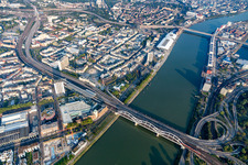 Photographie aérienne de Ponts sur le Rhin entre Mannheim et Ludwigshafen avec les routes surélevées sud et nord fermées prêtes à être démolies à le quartier Mitte in Ludwigshafen am Rhein dans le département Rhénanie-Palatinat, Allemagne