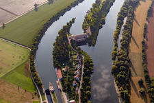 Vue aérienne de Systèmes de verrouillage Écluse Dossenheim sur le Neckar à le quartier Schwabenheim in Dossenheim dans le département Bade-Wurtemberg, Allemagne