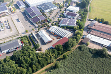 Vue aérienne de Toiture, échafaudages et plomberie à Mindum, dans la zone industrielle de Horst à le quartier Minderslachen in Kandel dans le département Rhénanie-Palatinat, Allemagne