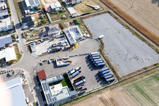 Vue aérienne de Zone commerciale et implantation d'entreprise à Hatzenbühl dans le département Rhénanie-Palatinat, Allemagne
