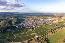 Enregistrement par drone de Bad Bergzabern dans le département Rhénanie-Palatinat, Allemagne
