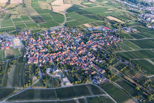 Quartier Schweigen in Schweigen-Rechtenbach dans le département Rhénanie-Palatinat, Allemagne vu d'un drone