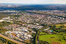 Vue aérienne de Quartier Dörnigheim in Maintal dans le département Hesse, Allemagne