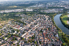 Vue aérienne de Zones riveraines du Main dans le district de Bürgel à le quartier Offenbach-Bürgel in Offenbach am Main dans le département Hesse, Allemagne