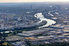 Vue aérienne de Île portuaire à le quartier Hafen in Offenbach am Main dans le département Hesse, Allemagne