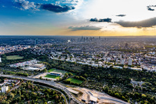 Vue aérienne de Périphéries et zones résidentielles périphériques à le quartier Bornheim in Frankfurt am Main dans le département Hesse, Allemagne