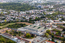 Vue aérienne de Terrain de prison et clôture de sécurité de l'établissement correctionnel de Francfort III. Publié pour un usage éditorial uniquement à le quartier Preungesheim in Frankfurt am Main dans le département Hesse, Allemagne