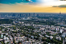 Vue aérienne de Périphéries et zones résidentielles périphériques à le quartier Berkersheim in Frankfurt am Main dans le département Hesse, Allemagne