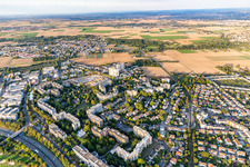 Vue aérienne de Quartier Bonames in Frankfurt am Main dans le département Hesse, Allemagne