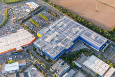 Vue aérienne de Magasin de meubles - marché du meuble "Magasin de meubles IKEA Francfort à le quartier Nieder-Eschbach in Frankfurt am Main dans le département Hesse, Allemagne